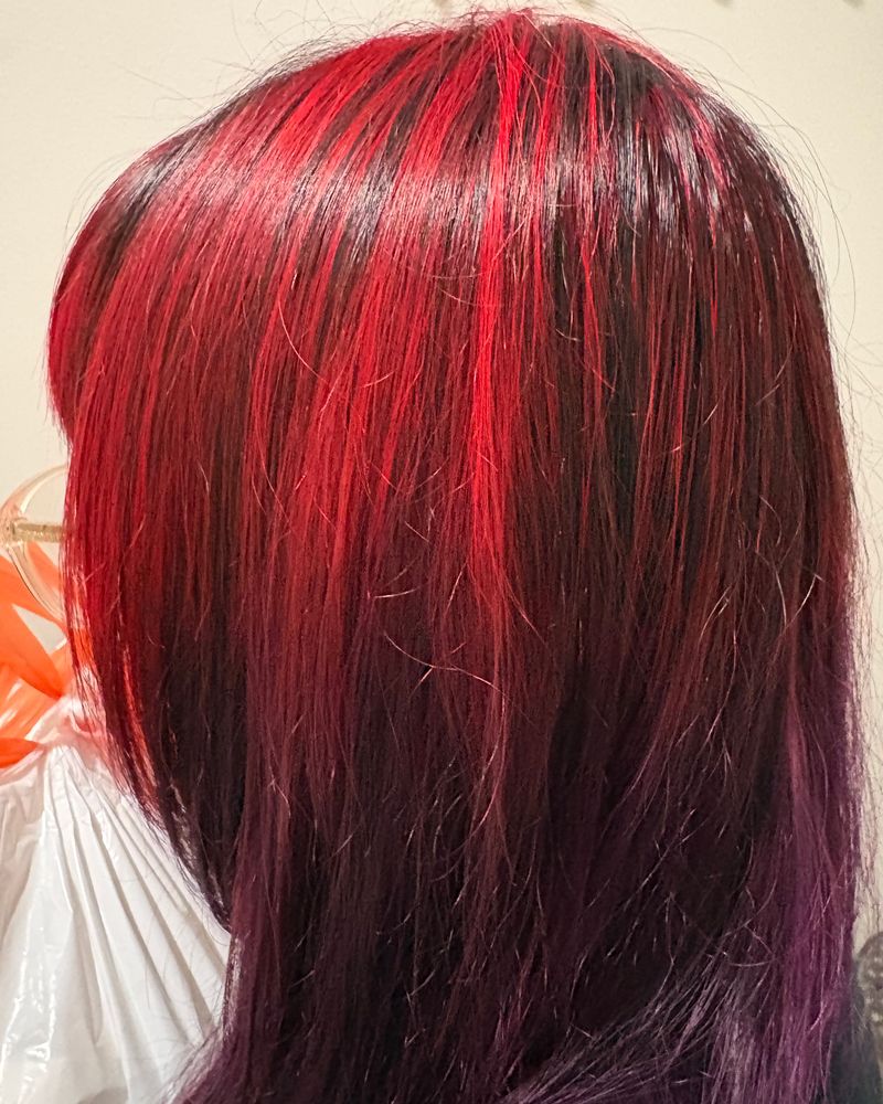 Bright red color fading to violet ends